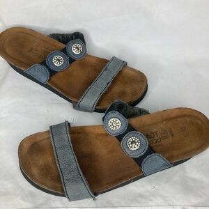 Naot Marissa sandals